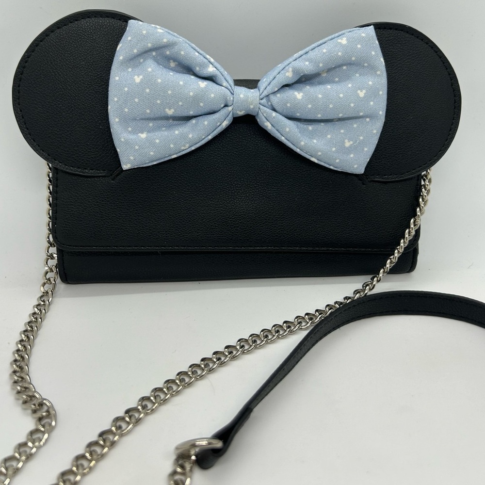 Disney Minnie Mouse Crossbody Purse with Chambray Bow, EUC.